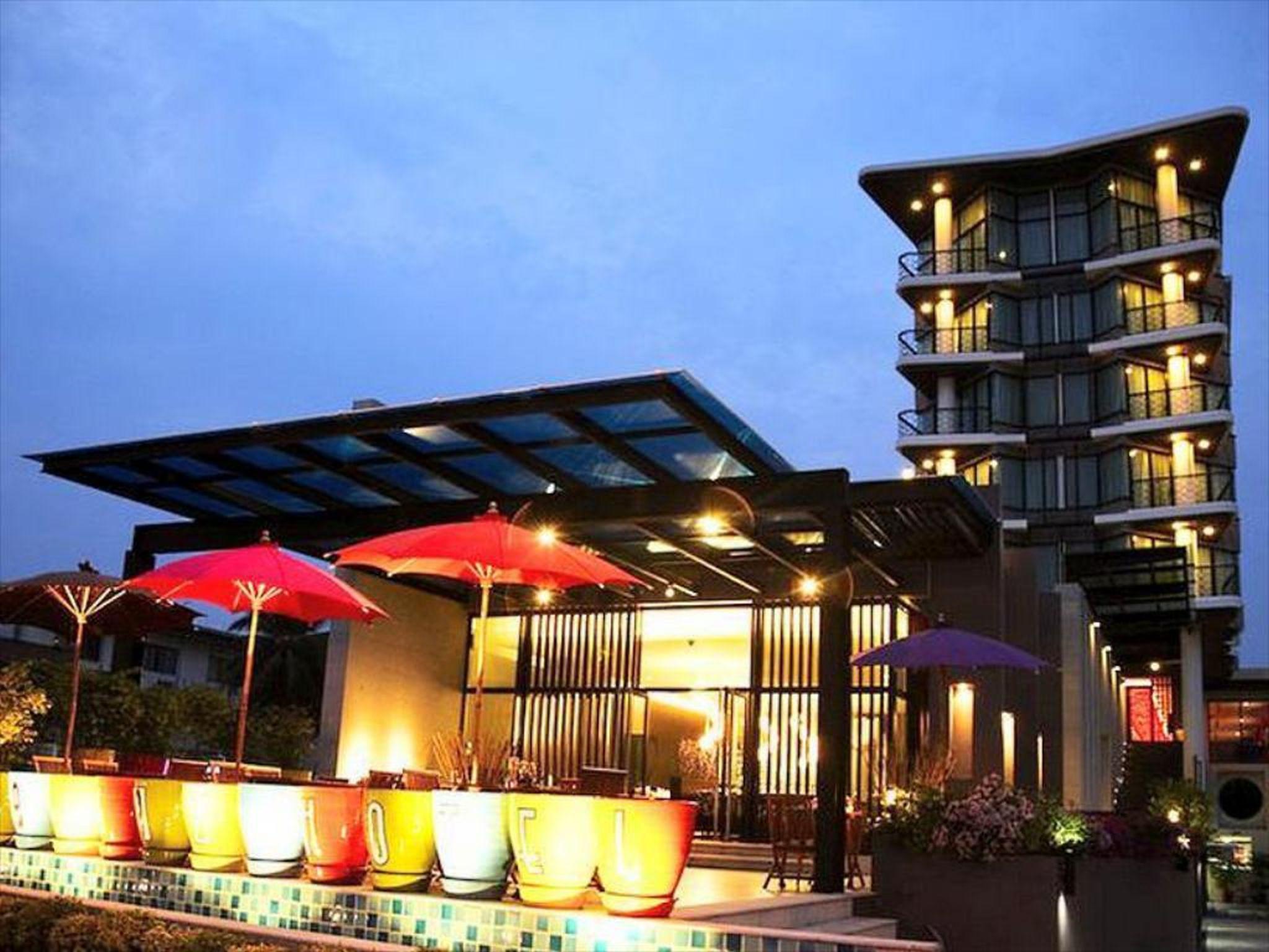 The Sez Hotel Bangsaen Eksteriør bilde